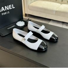 Chanel Low Shoes